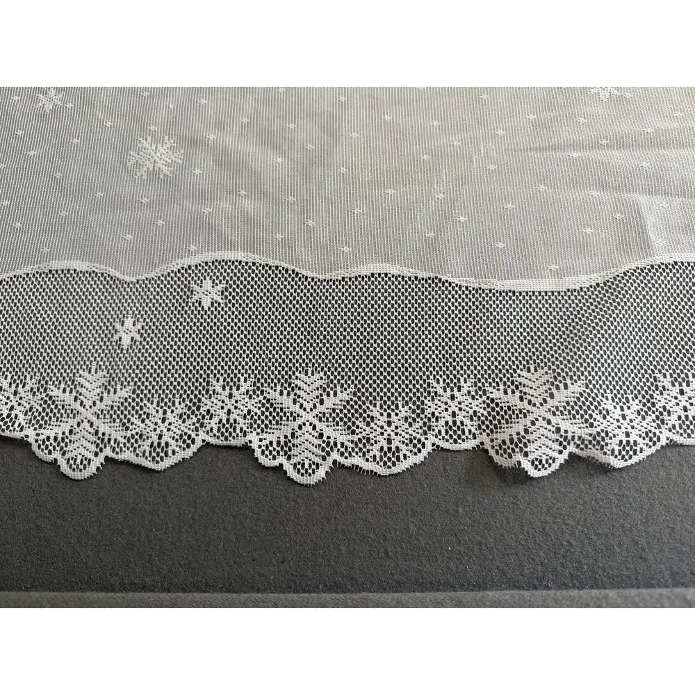 Vintage Christmas Snowflake Lace Tablecloth White Holiday Winter Decor 60x52